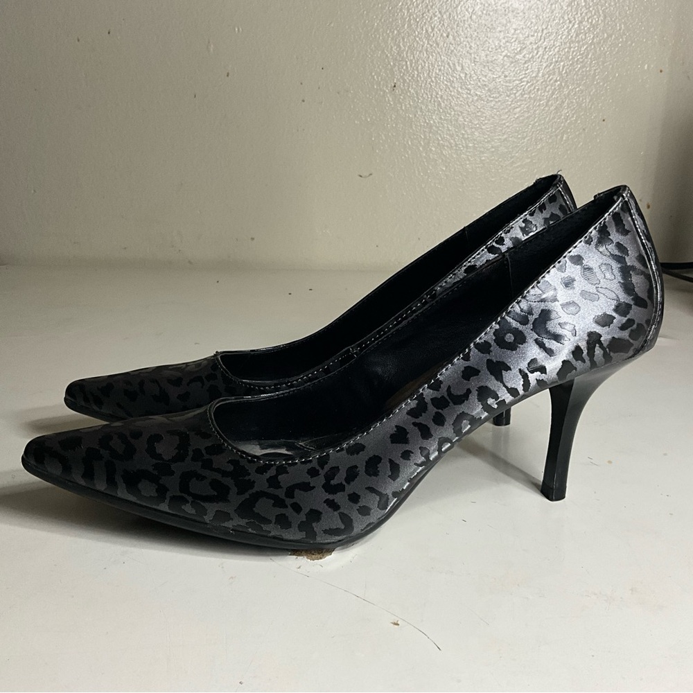 Calvin Klein  Black Heels women’s 6.5 - Picture 10 of 11